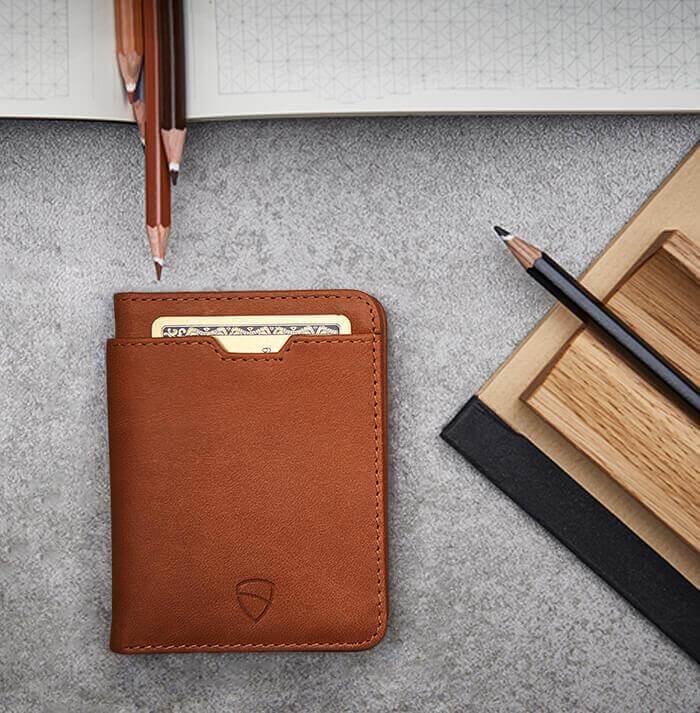 Innovative cognac card holder from Vaultskin CITY, with invisible RFID protection in a sleek, minimalist leather silhouette