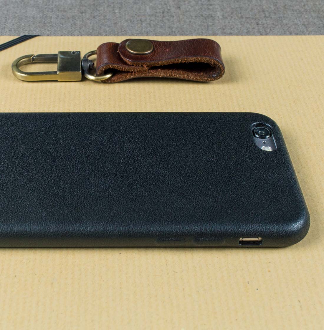 Slim Cover SOHO iPhone SE/8