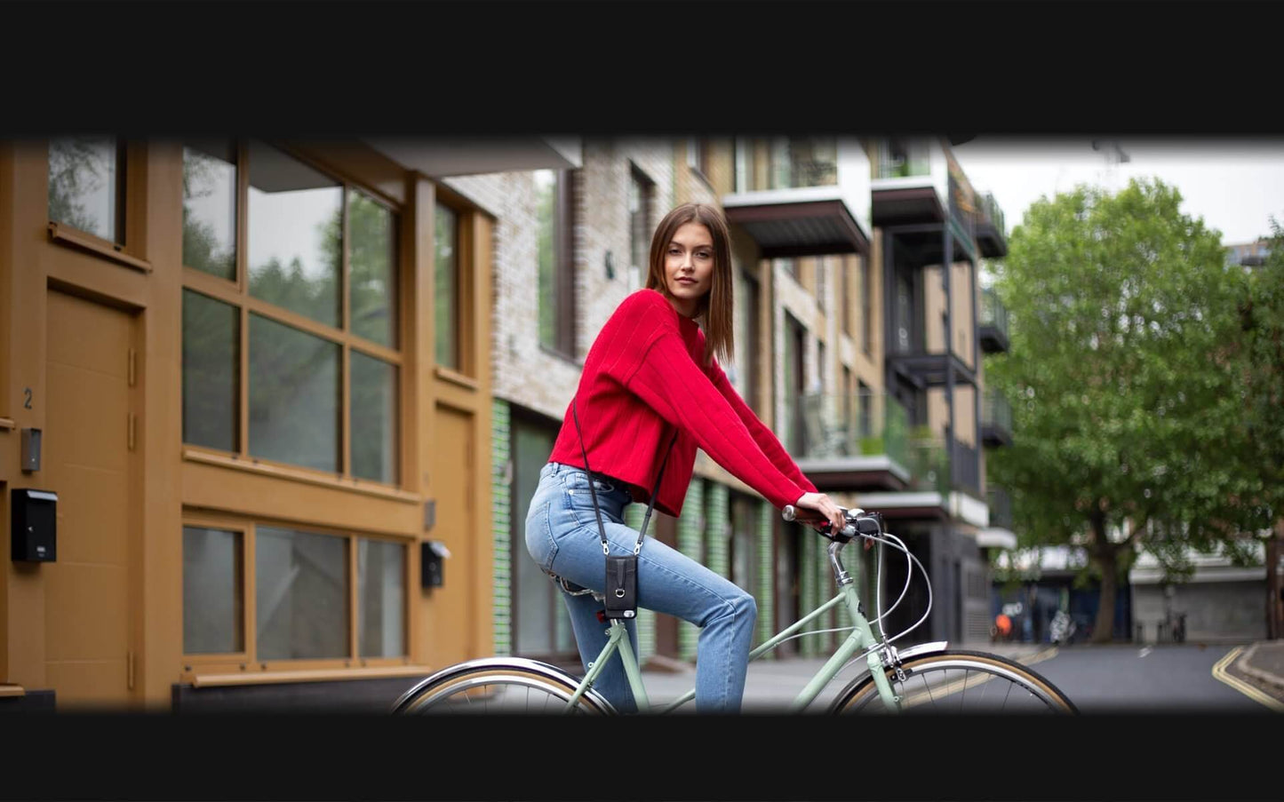 iPhone 8 chic crossbody